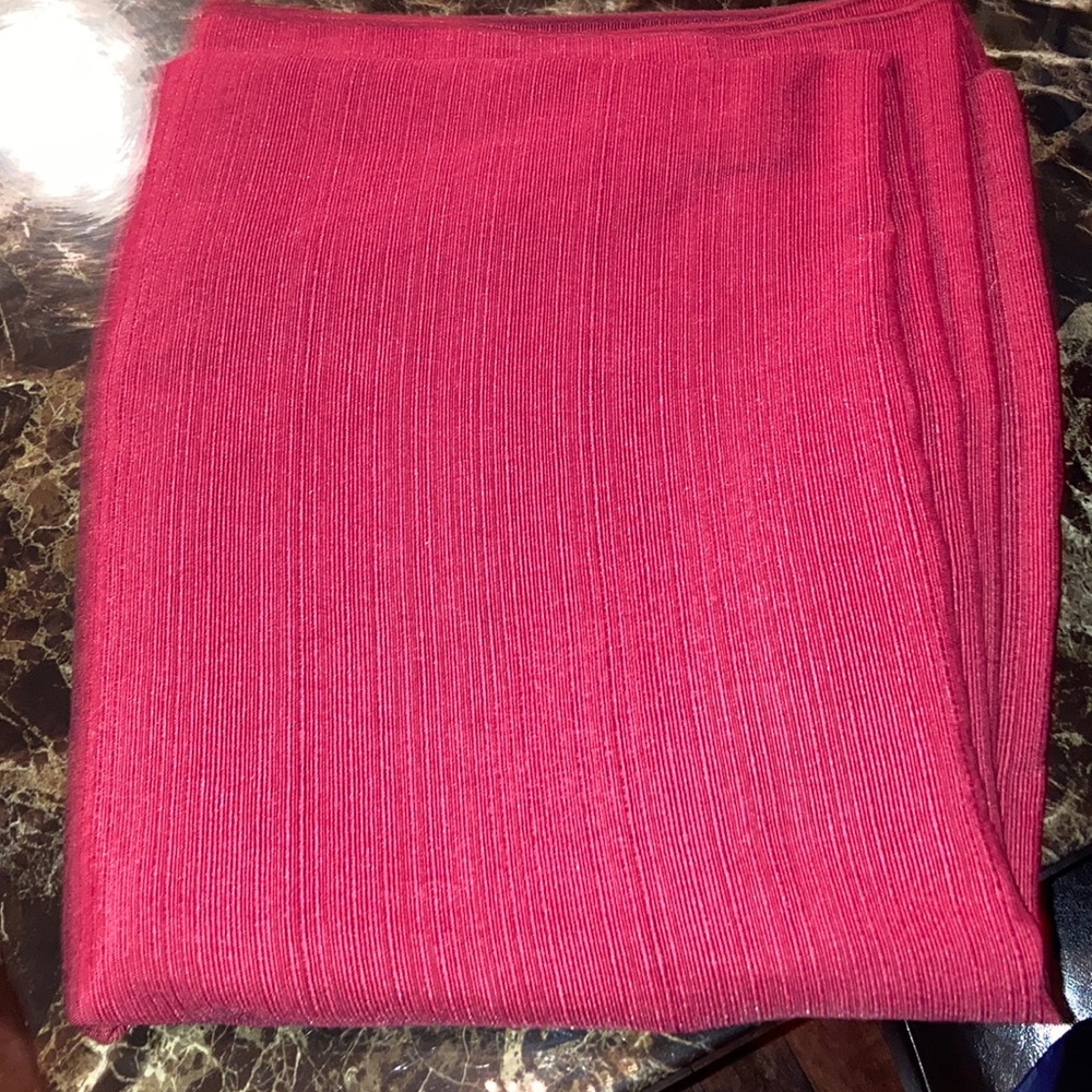 3 Table cloths - Picture 4 of 4